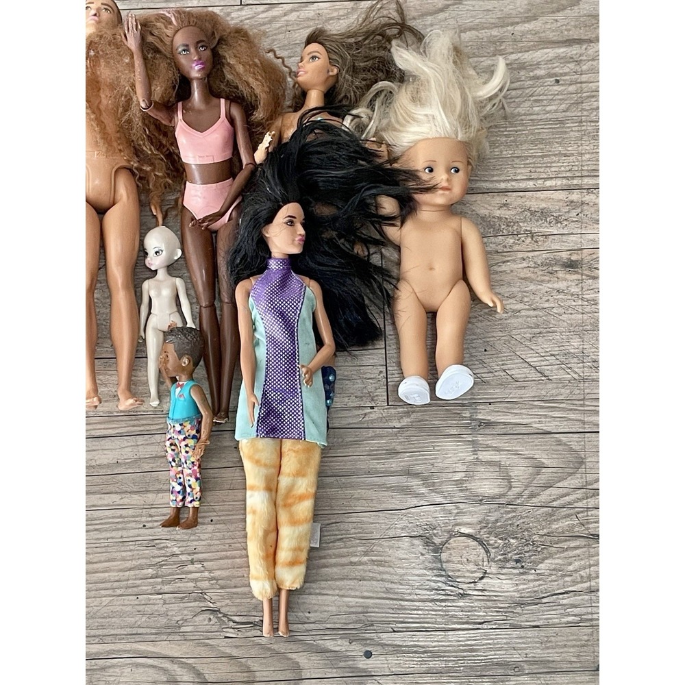Misc Doll Lot Boy And Girl Dolls Barbie - Picture 4 of 4